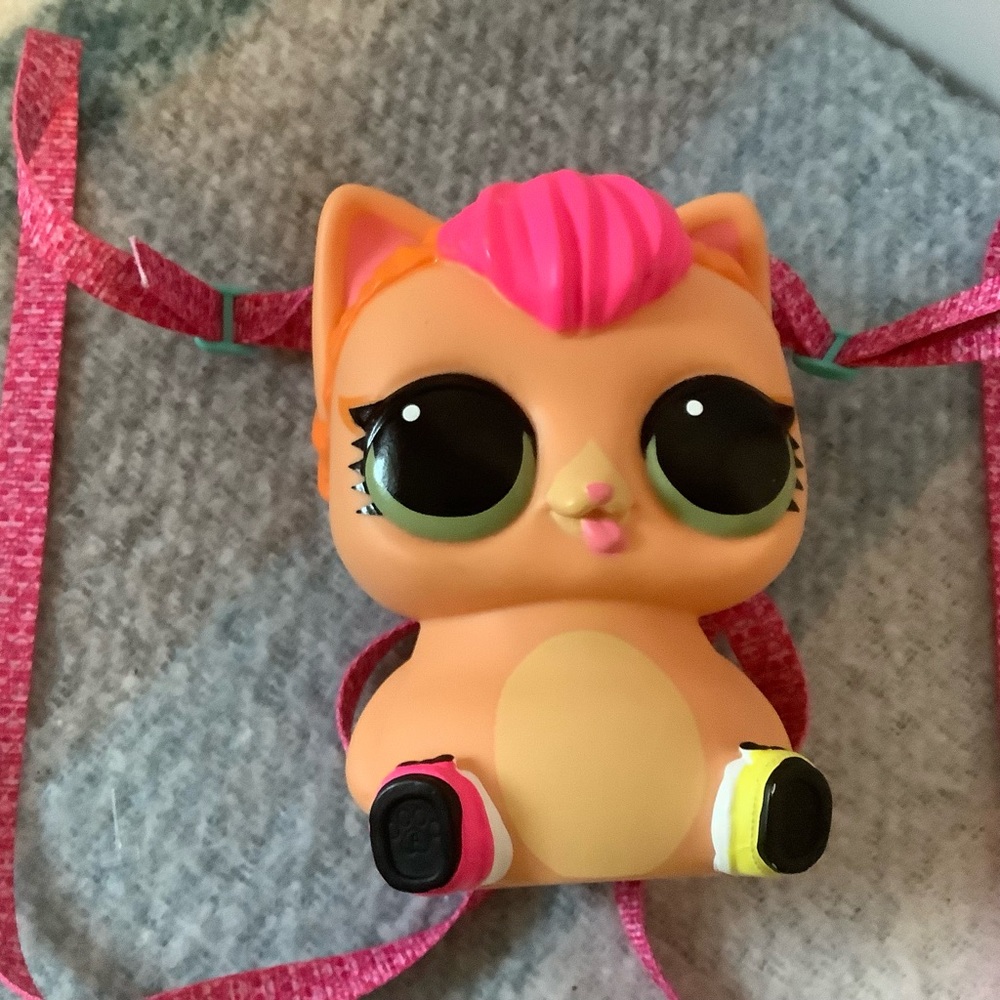 L.O.L. Surprise Toy Biggie pet kitty cat Bank purse